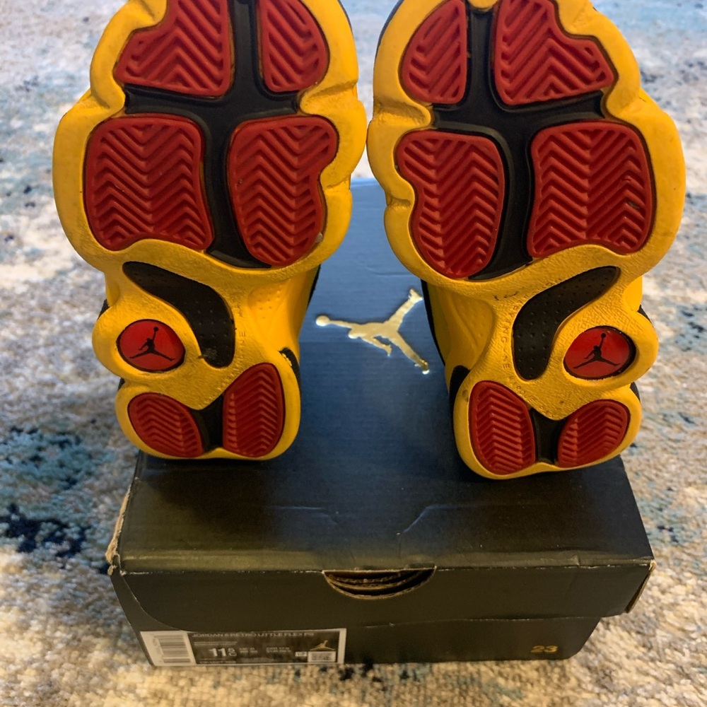 Air Jordan 13 Retro Black Yellow Sneakers - Picture 6 of 6